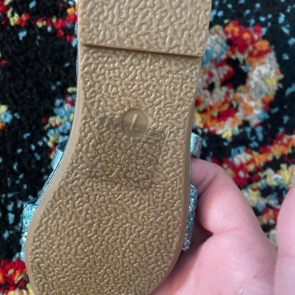 Toddler girls blue dressy shoes - Picture 2 of 3